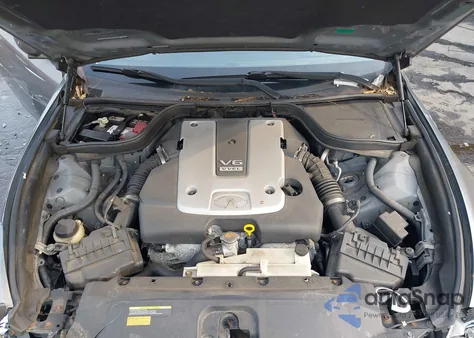 2015 Infiniti Q60 z USA, uszkodzony, nr VIN JN1CV6ELXFM890886